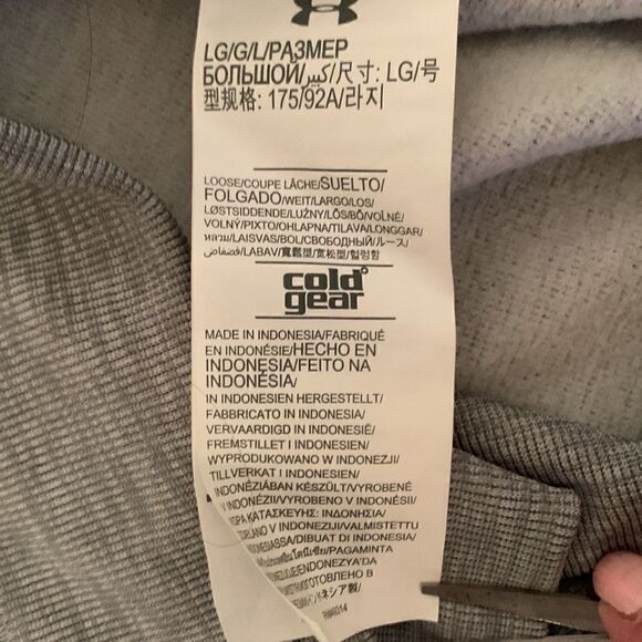 ANDER ARMOUR Sleeveless Size L - Picture 4 of 11